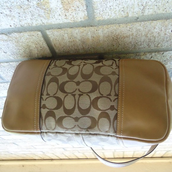 COACH Hadley Signature Duffle Handbag Tote F28981. - Picture 5 of 8